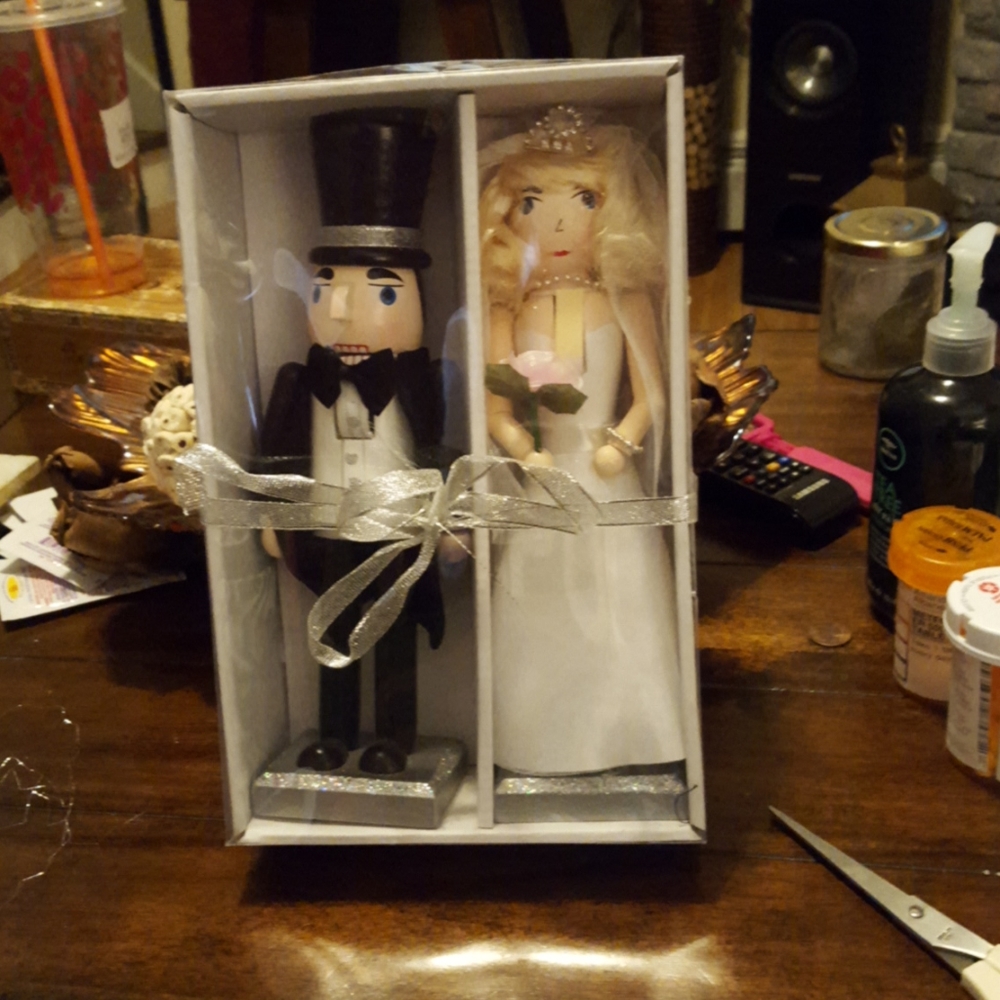 Bridr and groom nick knacks